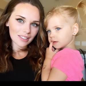 Meet your Posher, Leanne